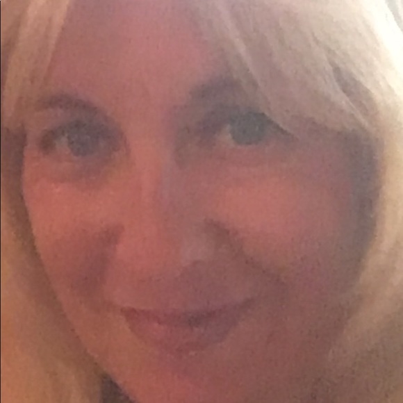 Meet your Posher, Donna - Picture 1 of 1